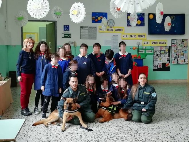 Altamura - A scuola con i cani
