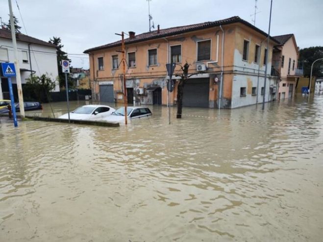 Cordoglio per le vittime dell&#039;alluvione